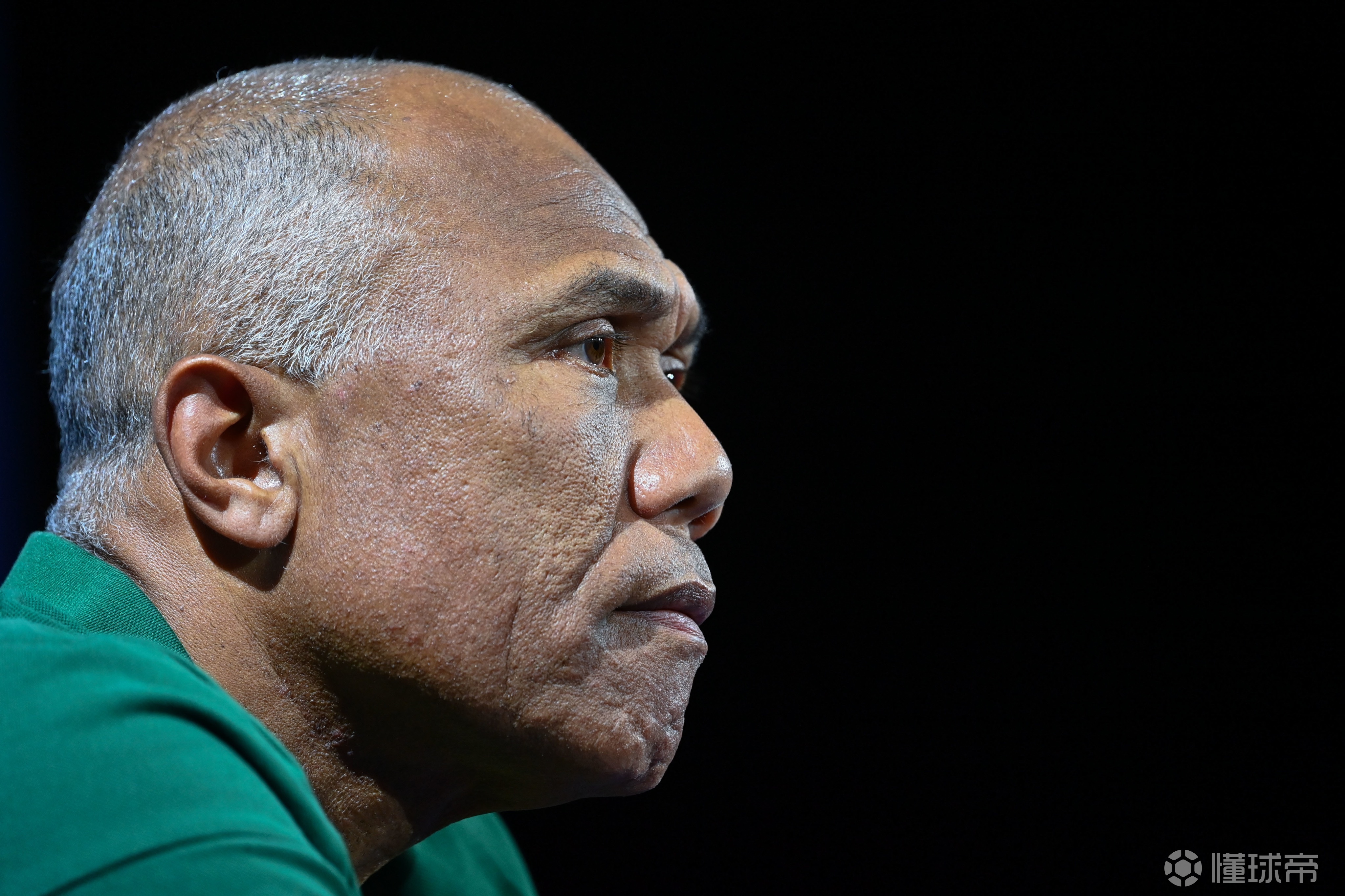 爱游戏登录-关于南特新任教练正式上任，展望未来球队发展的信息