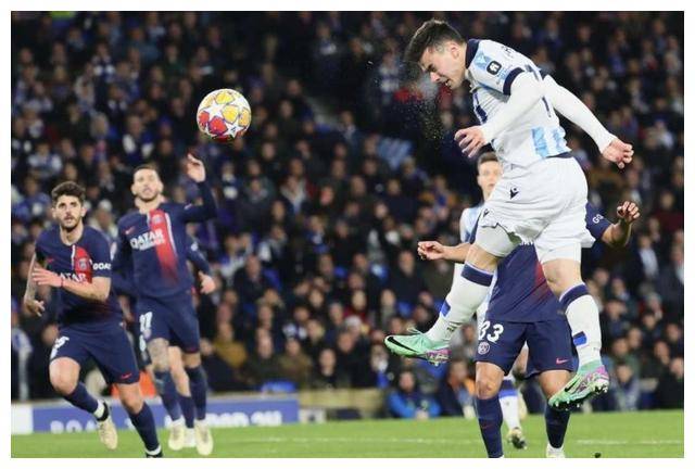 爱游戏在线登录-拉齐奥中场梅开二度，助球队取得大胜的简单介绍