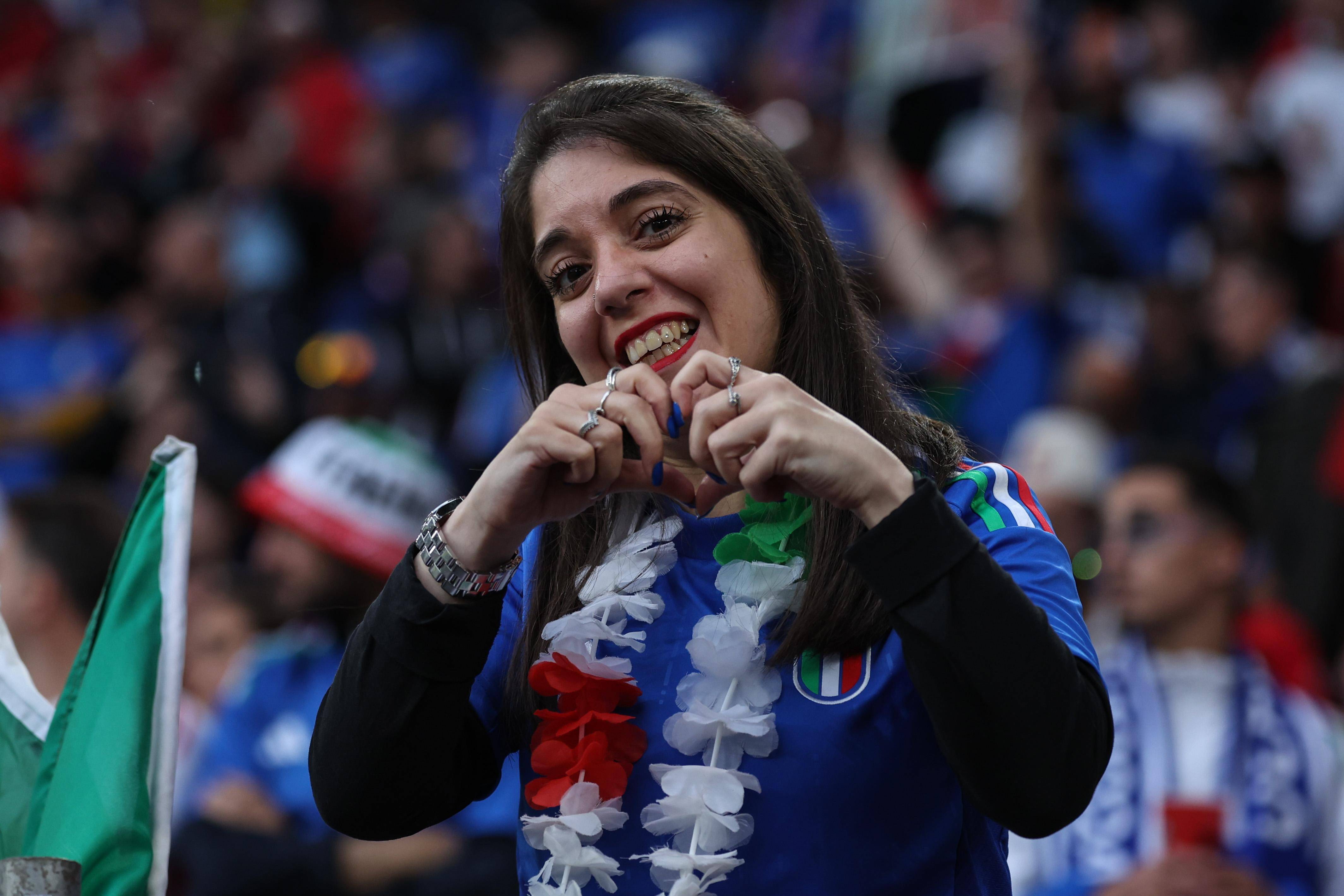 包含阿尔巴尼亚队nation备战迎战冰岛队的词条 包含阿尔巴尼亚队nation备战迎战冰岛队的词条