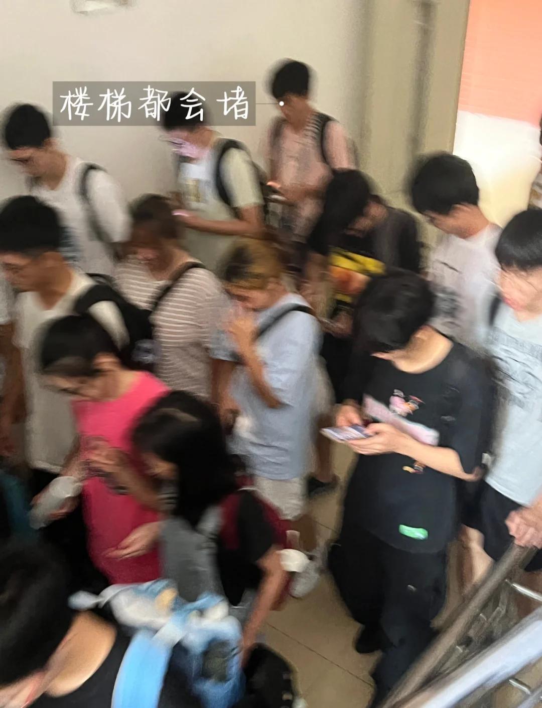 爱游戏网页版登录入口-卡利亚里教练团队战术稳扎稳打，取得好成绩的简单介绍