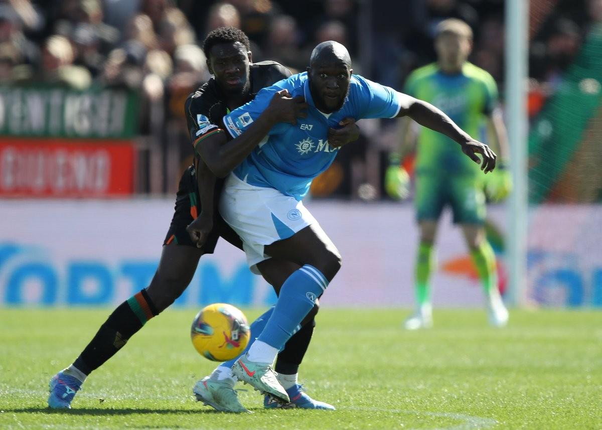 那不勒斯客场取胜意甲变数不断的简单介绍