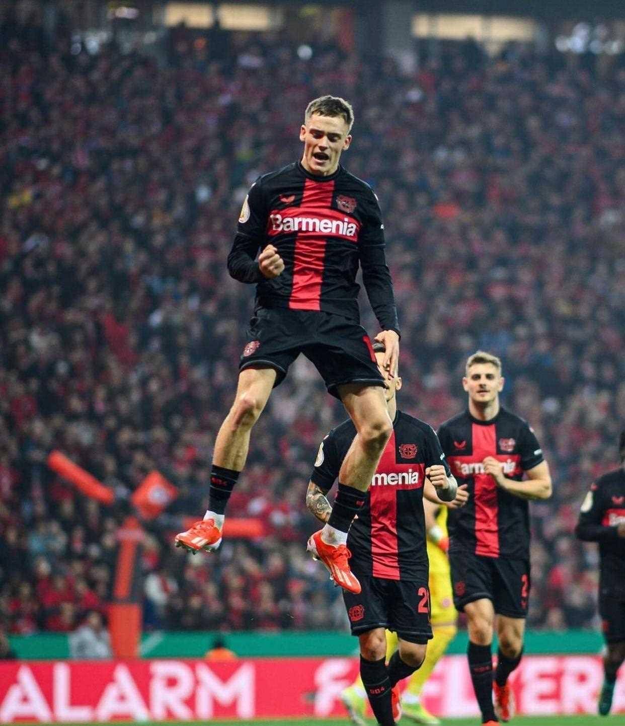 包含柏林赫塔逼平勒沃库森,保持不败颓势的词条 包含柏林赫塔逼平勒沃库森,保持不败颓势的词条