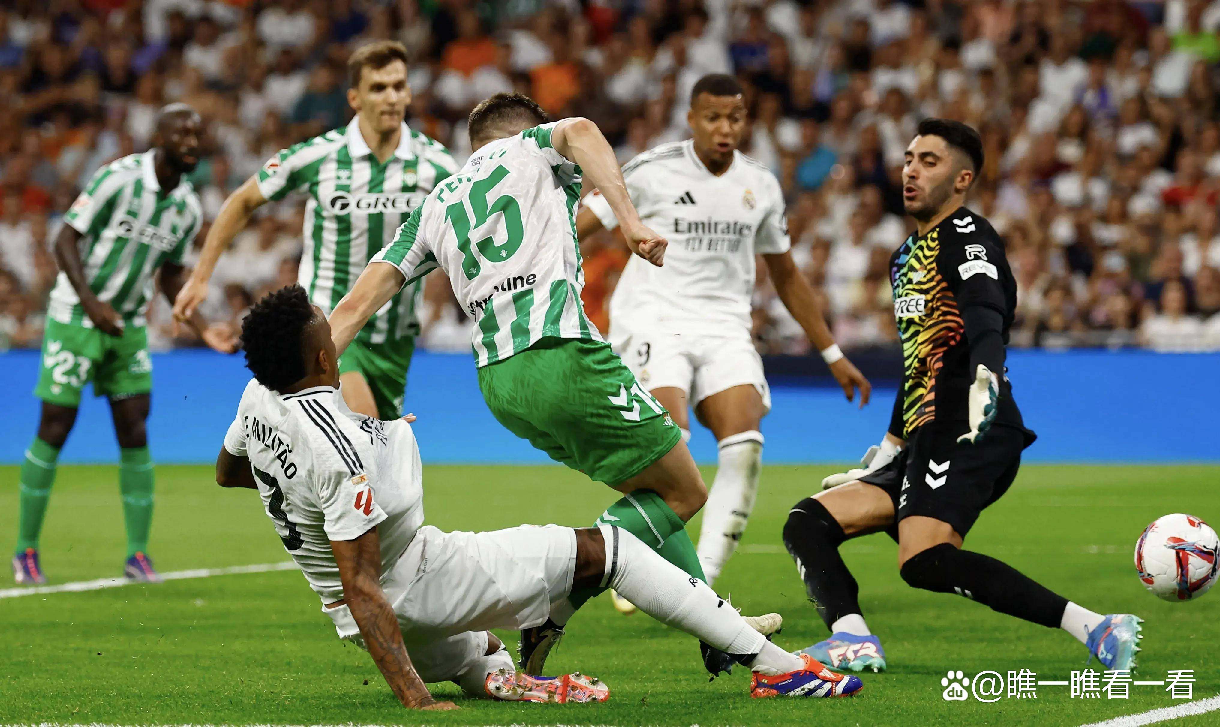 爱游戏网页版-包含马德里竞技主场大胜，西甲领头羊拼搏奔跑的词条