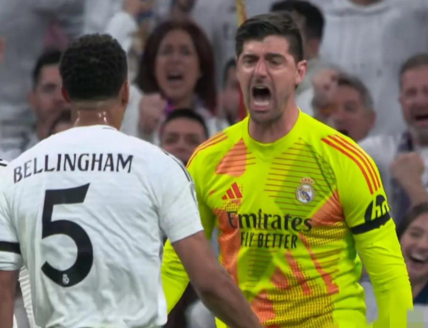 爱游戏官网网页版入口-阿森纳客场逆转击败狼队，拉卡泽特挺身而出的简单介绍