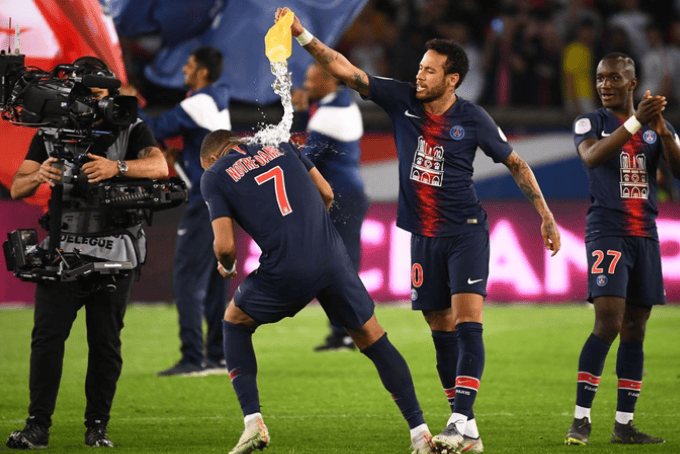 关于亚眠近期表现出色,法甲局势生变的信息 关于亚眠近期表现出色,法甲局势生变的信息